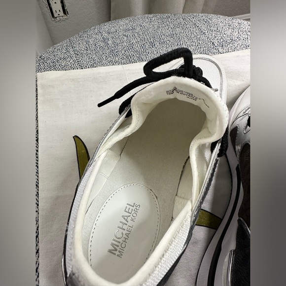 Tenis Michael Kors Lady Platform Rubber Outsole Size 10 - Picture 5 of 9